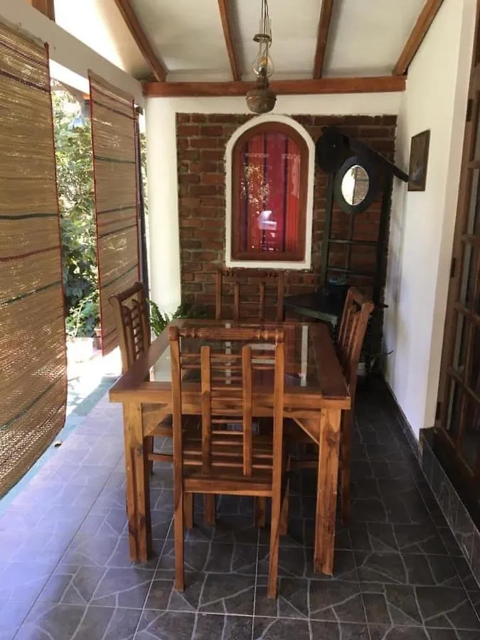 Villa25 Homestay Free Pick Up From The Centre Kandy
