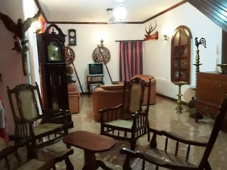 Villa25 Homestay Free Pick Up From The Centre Kandy