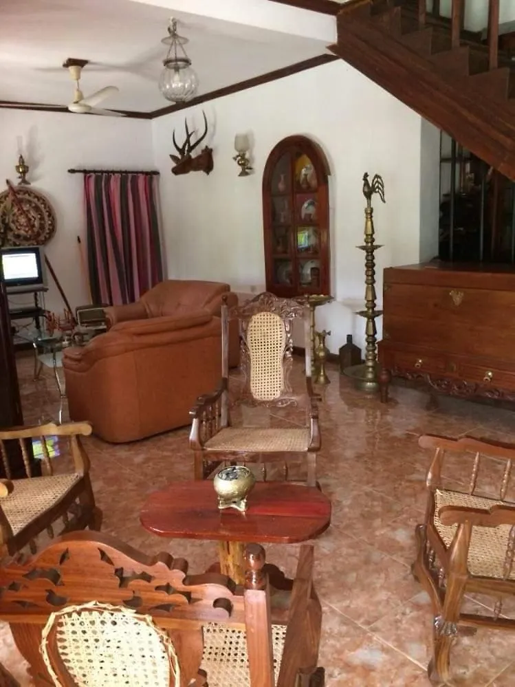 Villa25 Homestay Free Pick Up From The Centre Kandy